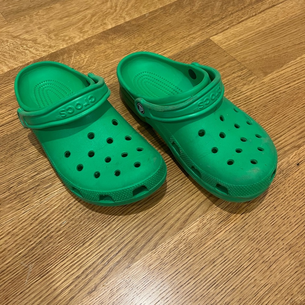 green crocs
